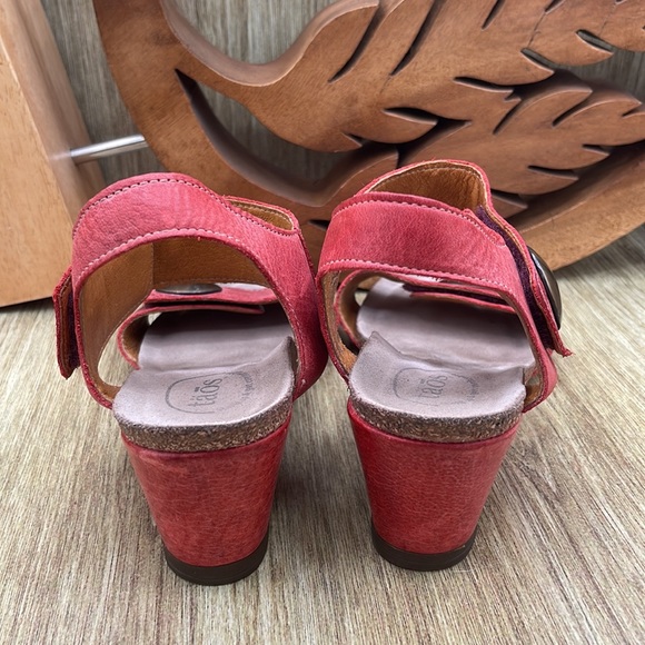 TAOS Double Strap Wedge Sandals - 39 (coral) - Picture 4 of 9